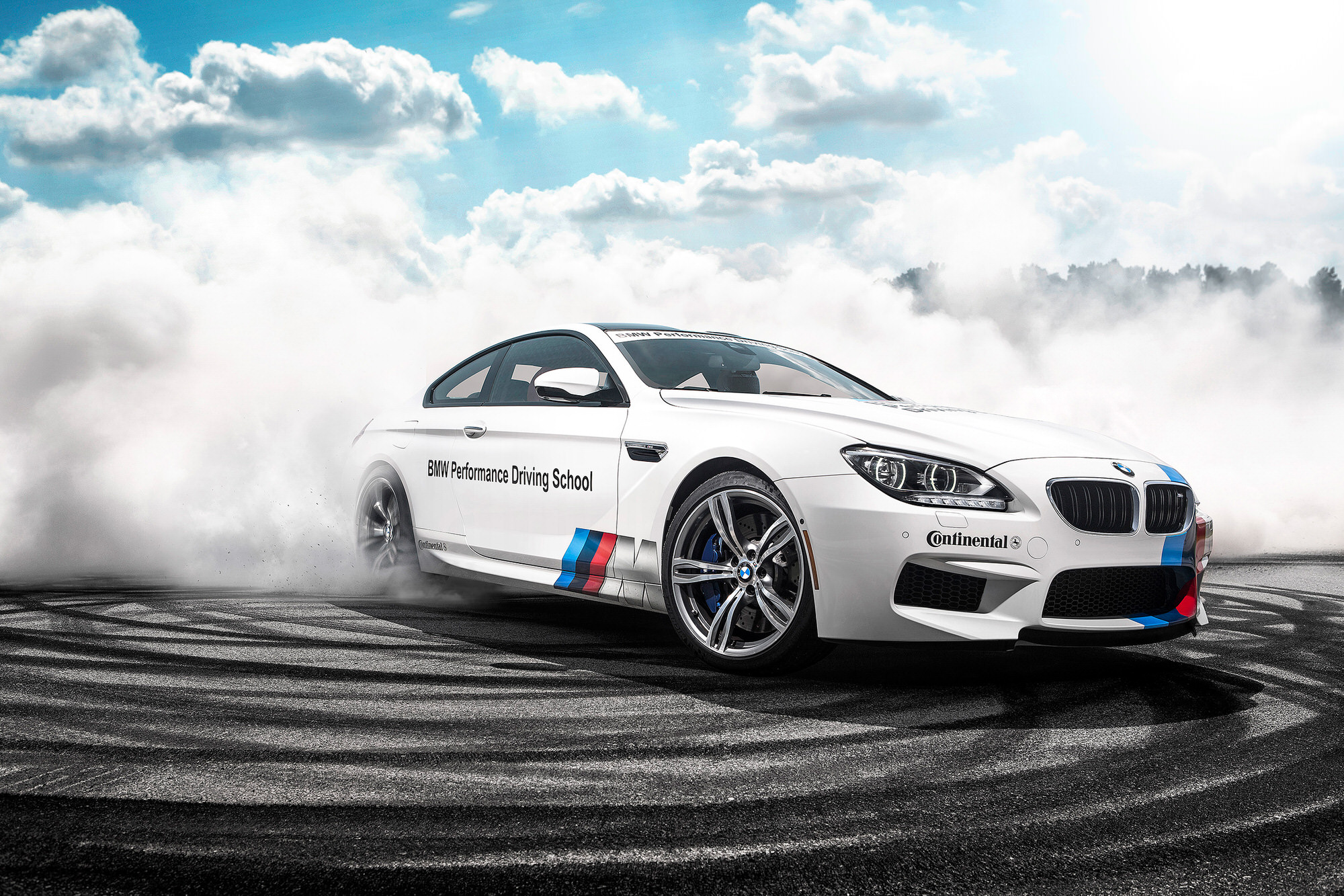 BMW Performance Center M6 Burnout