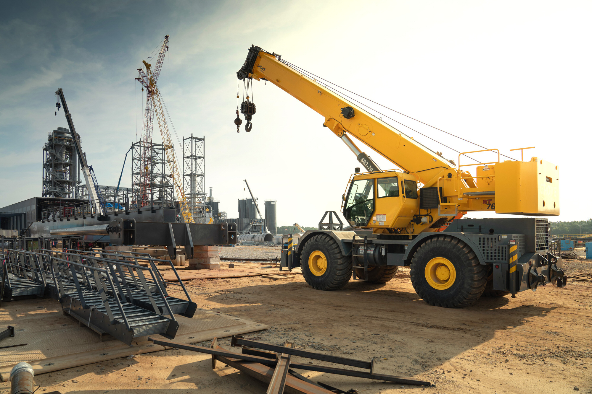 Heavy Machinery building the new Swiss Krono facility in Barnwell, SC