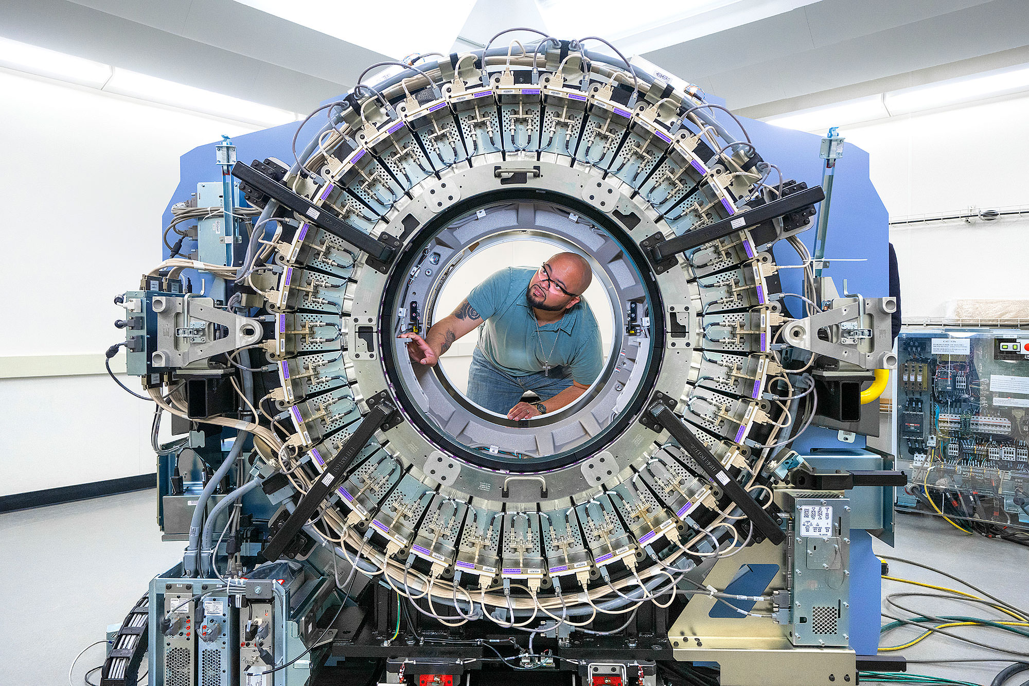 Inspecting a GE MRI machine in Milwaukee, WI.