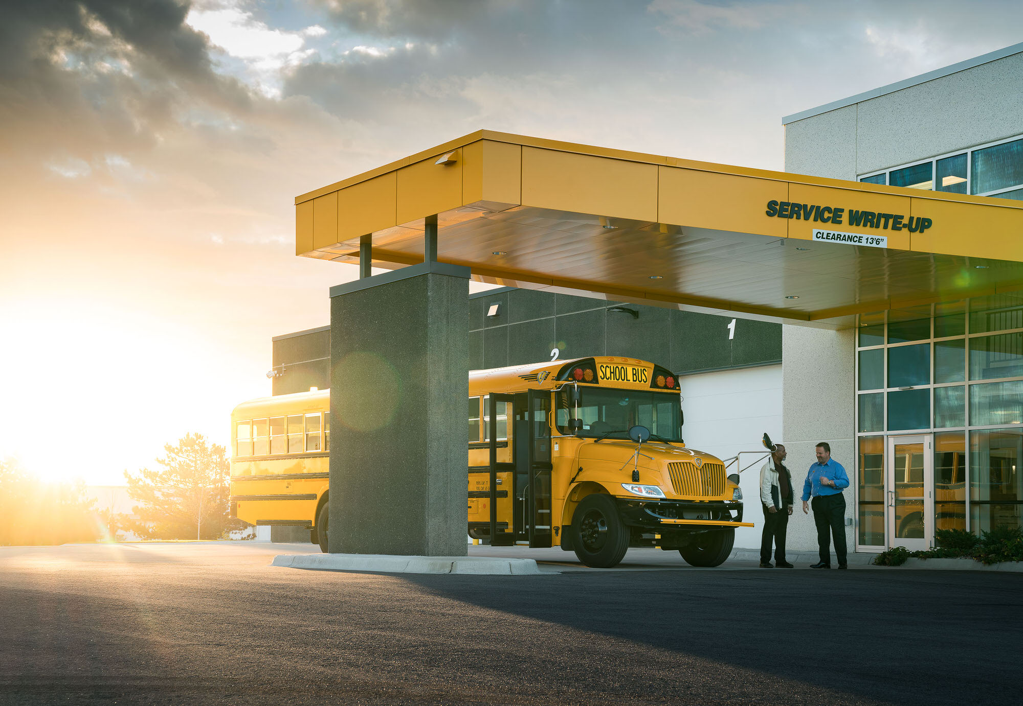 Navistar IC Bus Service commercial photography